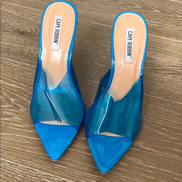 So Sorella Blue Vinyl Heels - Picture 2 of 4